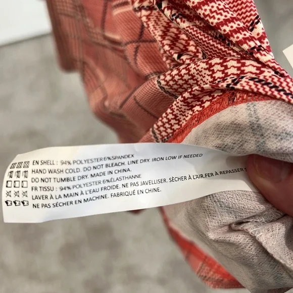 En Saison (Anthropologie) red check/houndstooth pattern - EUC - size XS